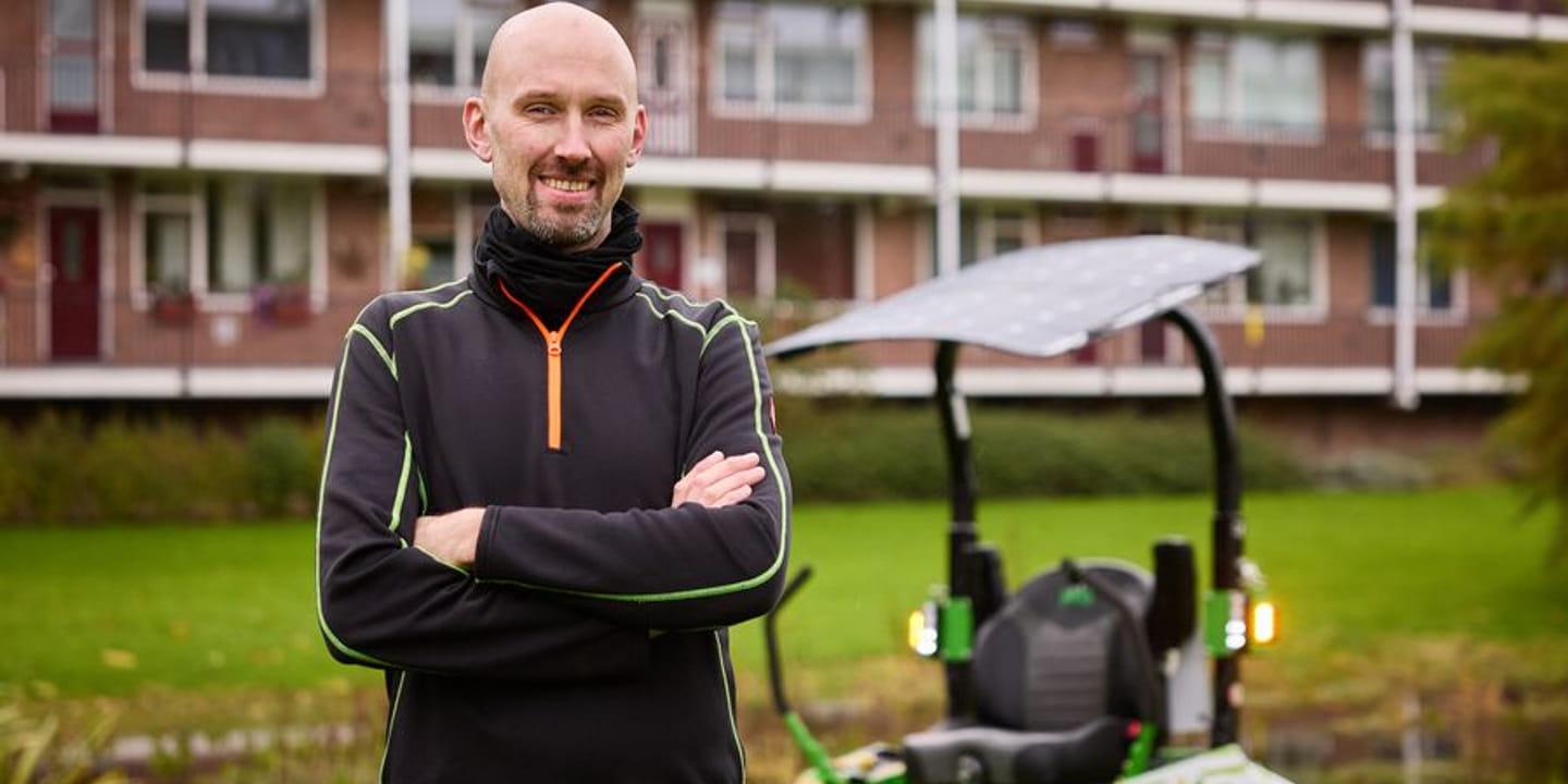 Bij hovenier Dennis Vermaas is alles elektrisch, ook de auto