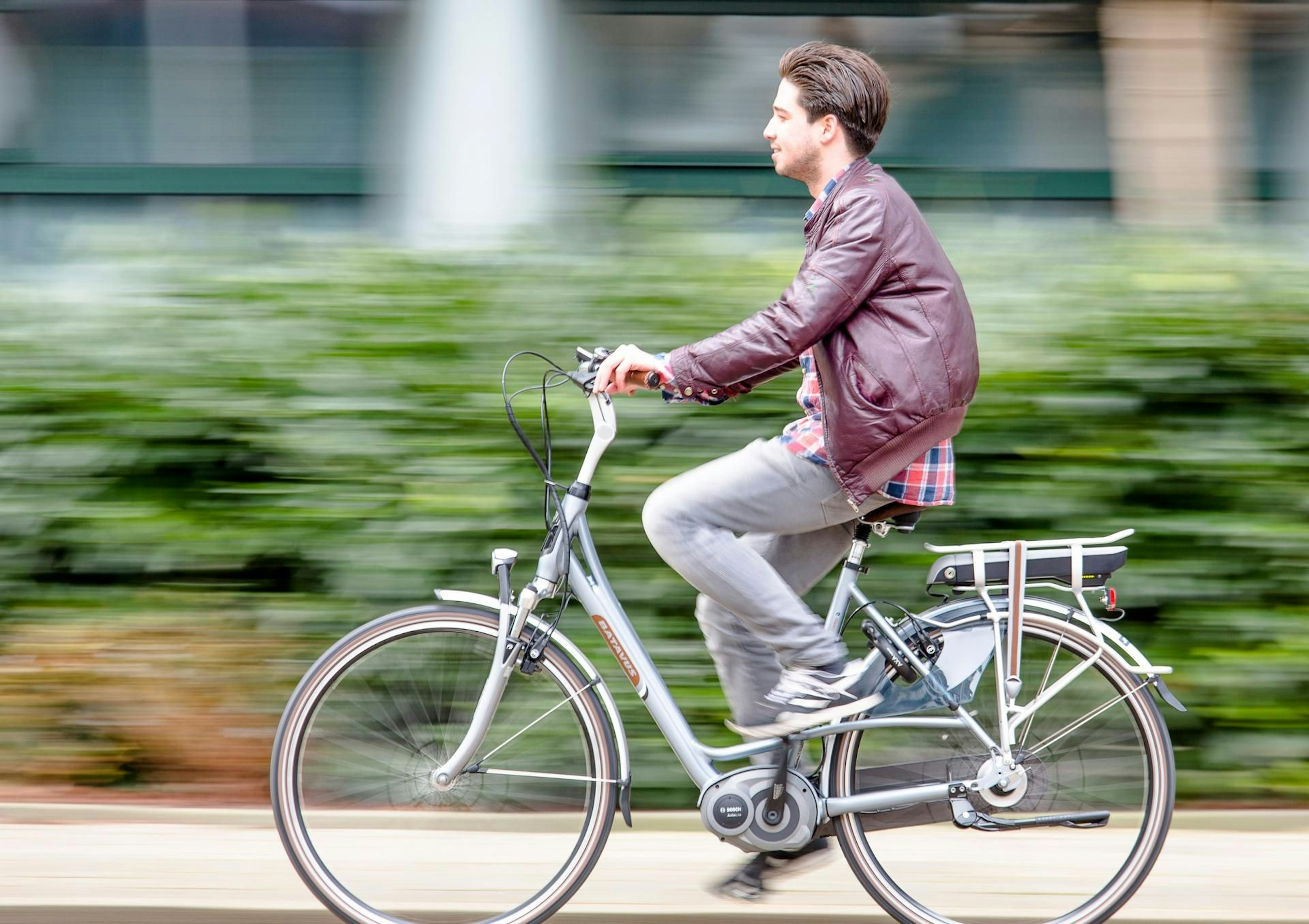 Maak fietsen financieel aantrekkelijk met de leasefietsregeling